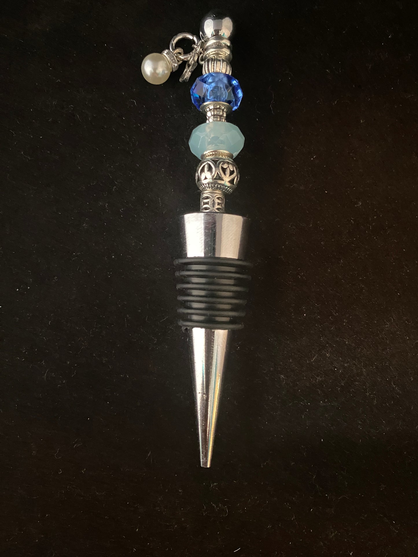 The Blue Pearl Beaded Wine Stopper